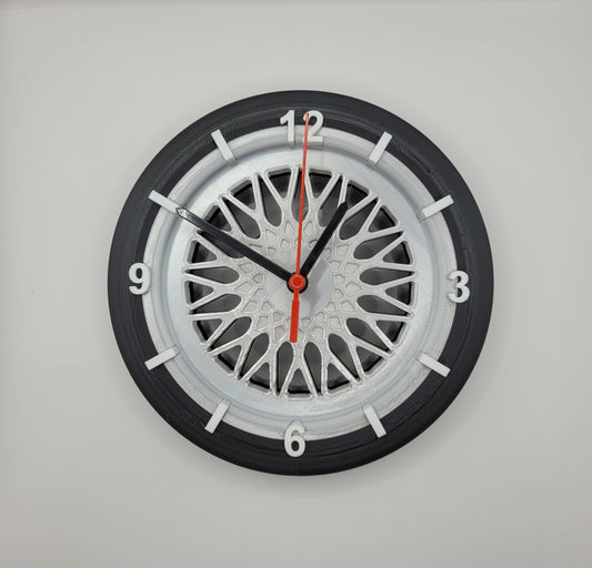 3D-Druck Wanduhr im Felgen Style Silber