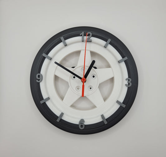 3D-Druck Wanduhr im Felgen Style Weiß