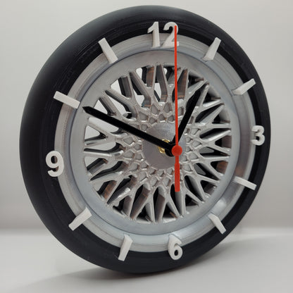 3D-Druck Wanduhr im Felgen Style Silber