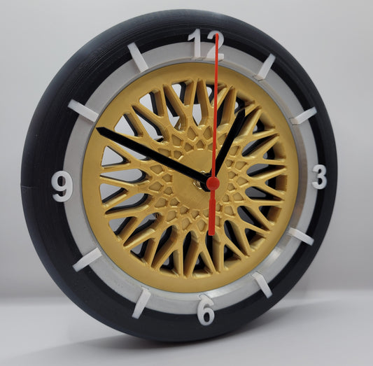 3D-Druck Wanduhr im Felgen Style Gold
